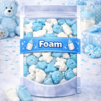 Foam geboortesnoep blauw-wit in babyvoetje, baby gezicht en flesje vorm – zacht geboorte snoep voor jongen zonder suikerlaag